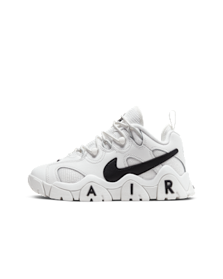 Nike Air Barrage Low Older Kids' Shoe. Nike SI Nike Air Barrage Low Older Kids' Shoe. Nike SI